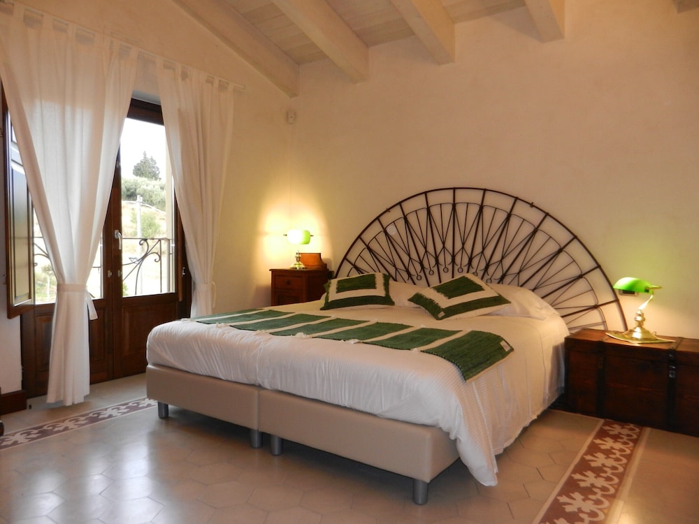 Elegant, Historical Villa with Swimming Pool in Rural Region near Etna view 2