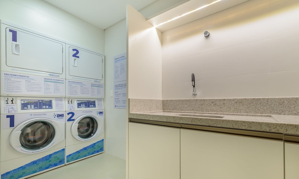 MHF II Apts Variados em Prédio com Vista para o Mar em Itapema
