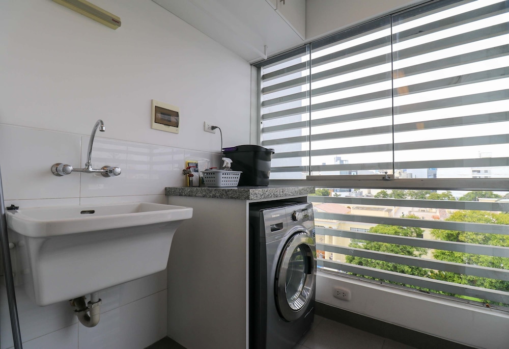 w Classy 2BR in Miraflores