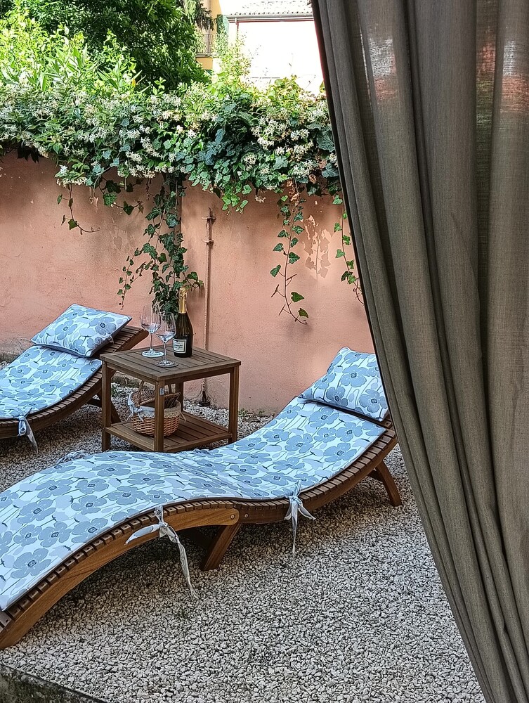 AriediParma - Rooms & Apartments