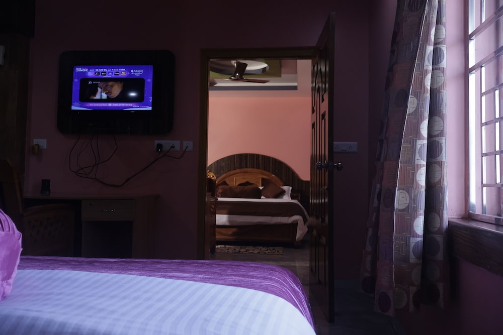 Hotel MIPL