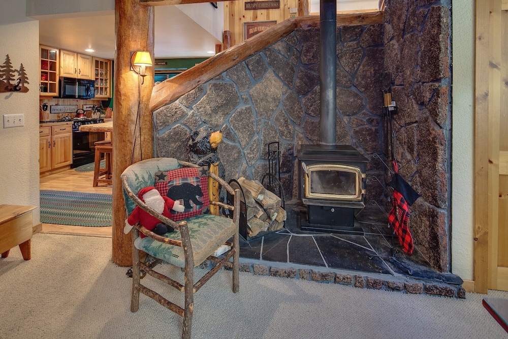 Diamond Peak 2 3 Bedroom Home