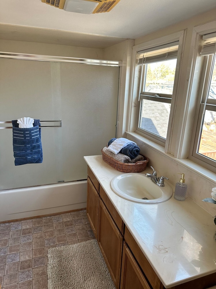 Medford Home and 2 Condos With Pool