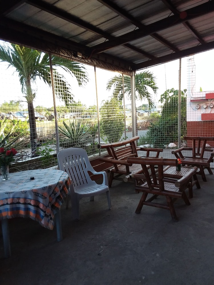 Pete's Inn