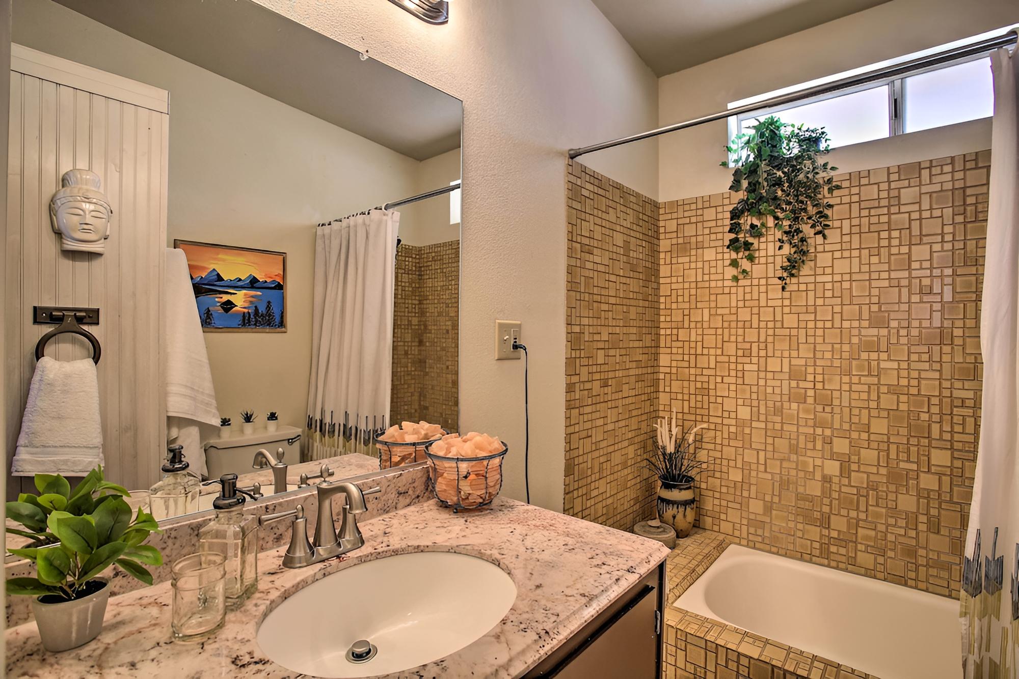 Funky & Colorful Desert Abode by Joshua Tree view 3