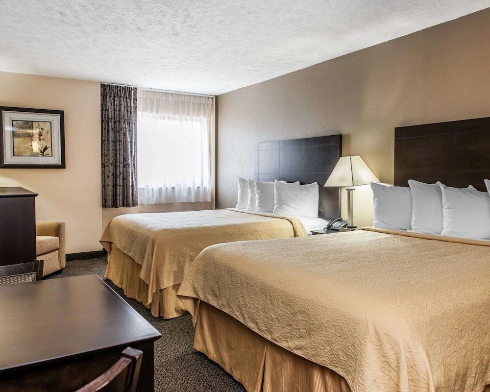 Mattoon Vacations - Quality Inn  Suites - Property Image 26
