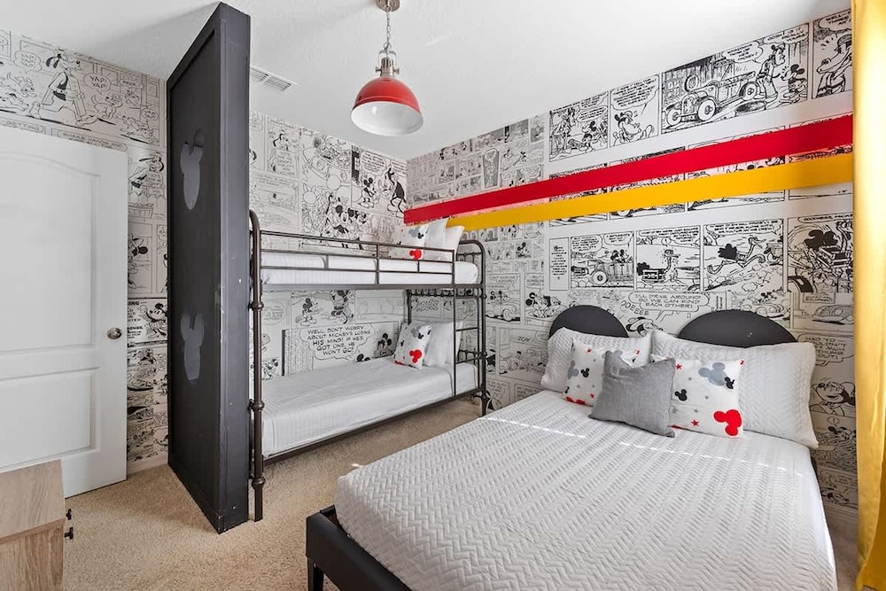 Star Wars Themed Movie Theater 6BR