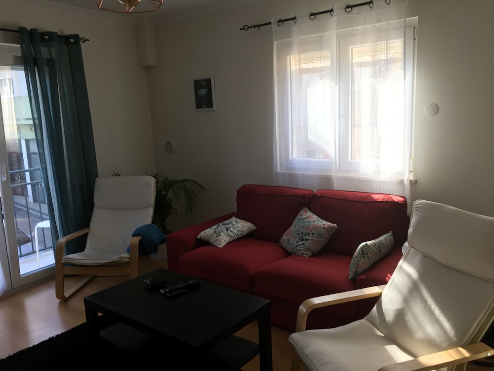 Peniche Surf Lodge - Hostel