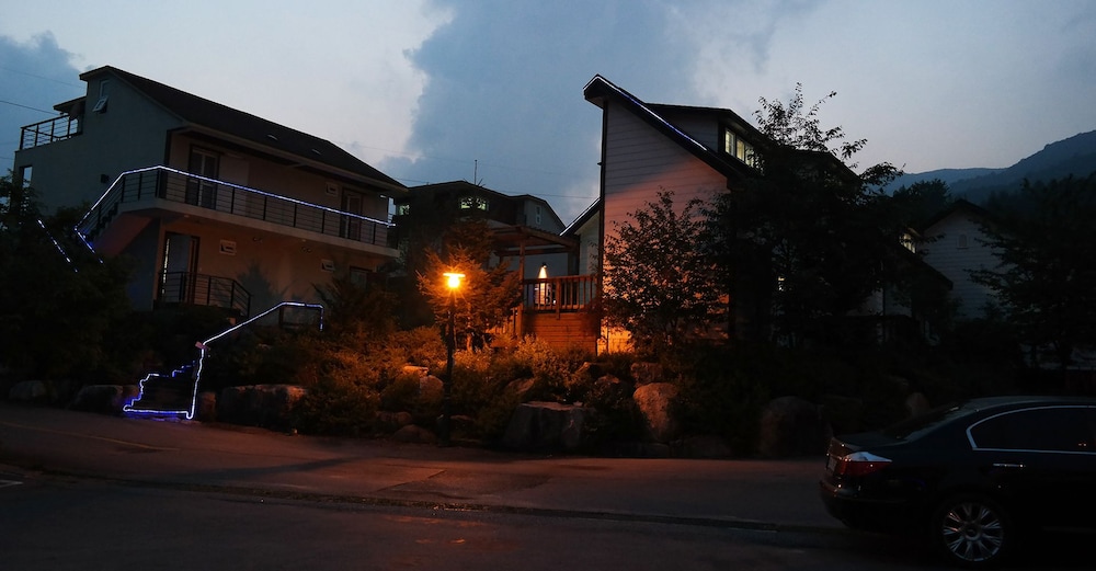 Club Olympia Pension & Resort