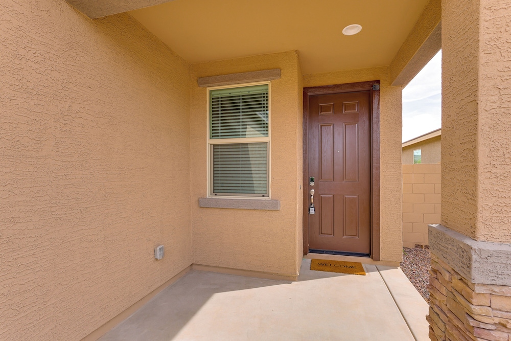 10 Mi to Downtown: Home Near Hiking in Phoenix!