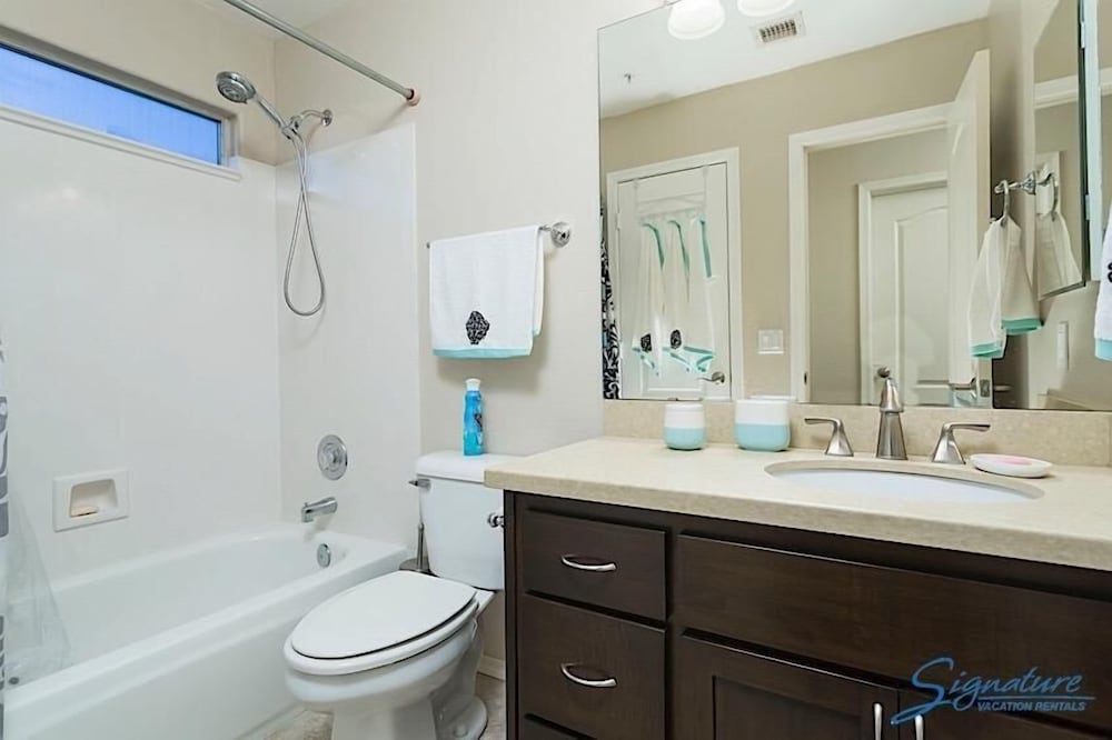 Painted Horizon By Signature Vacation Rentals