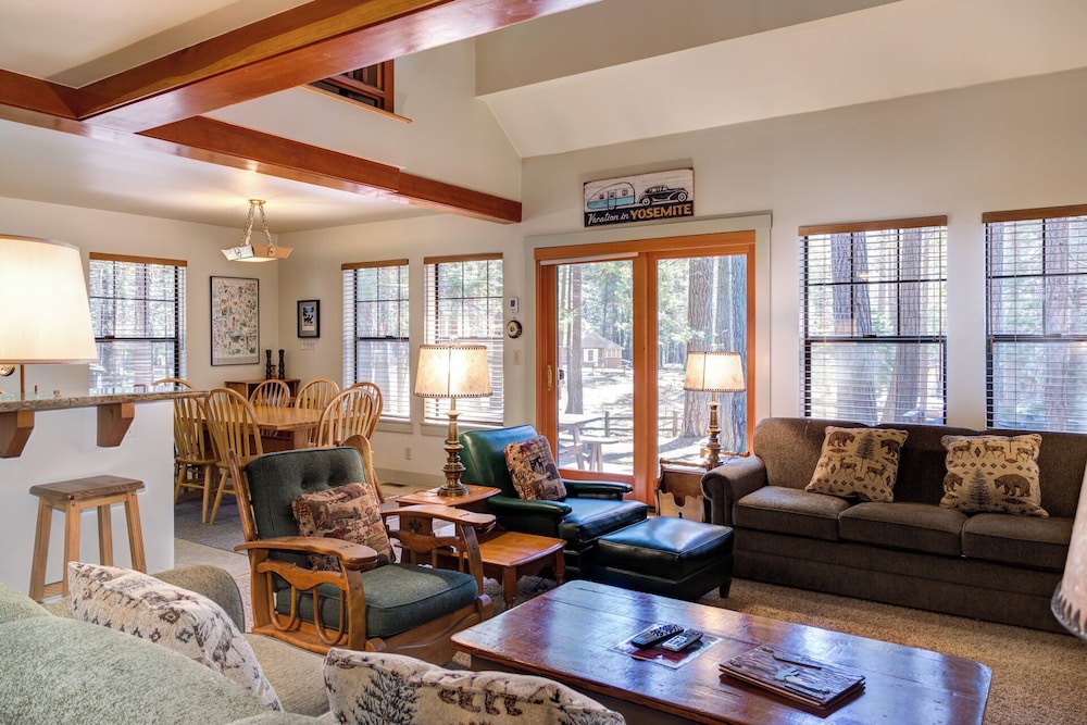 Wawona Retreat