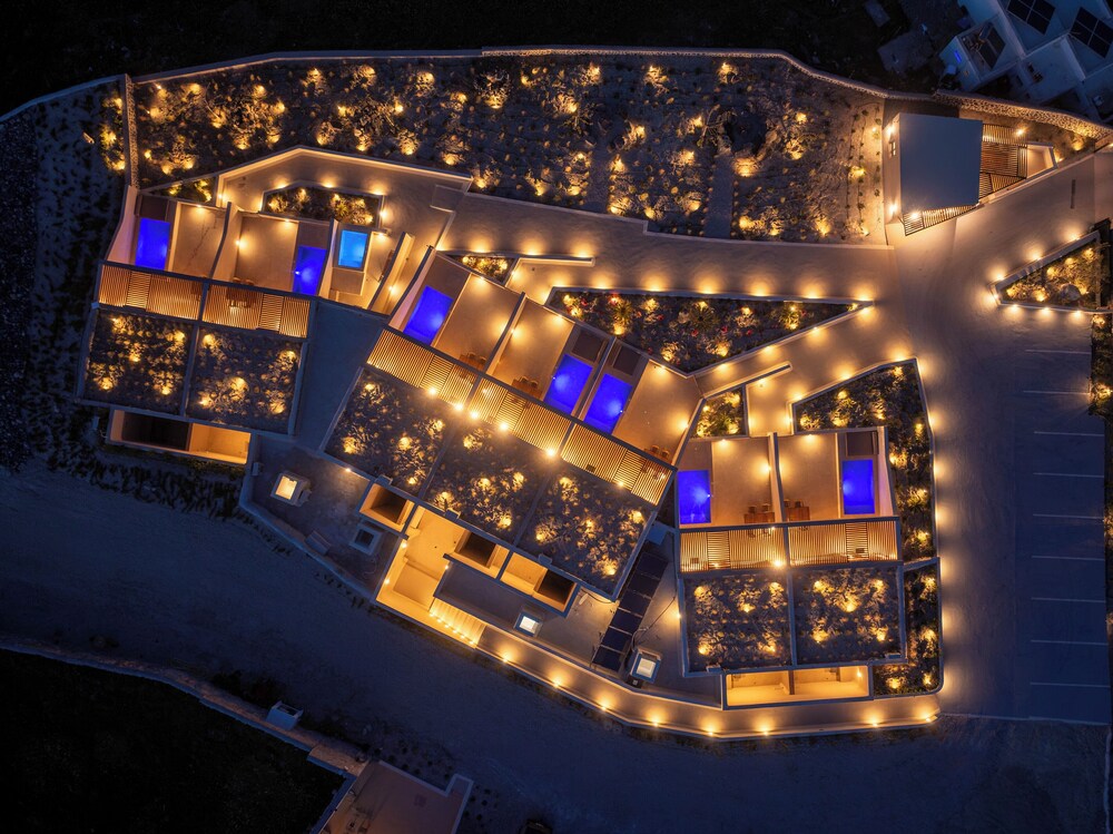 Illusion Suites