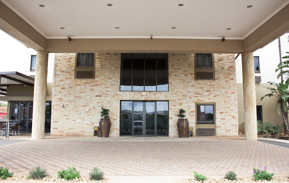 Hotel Hampshire Hotel Ballito Durban - Image 1