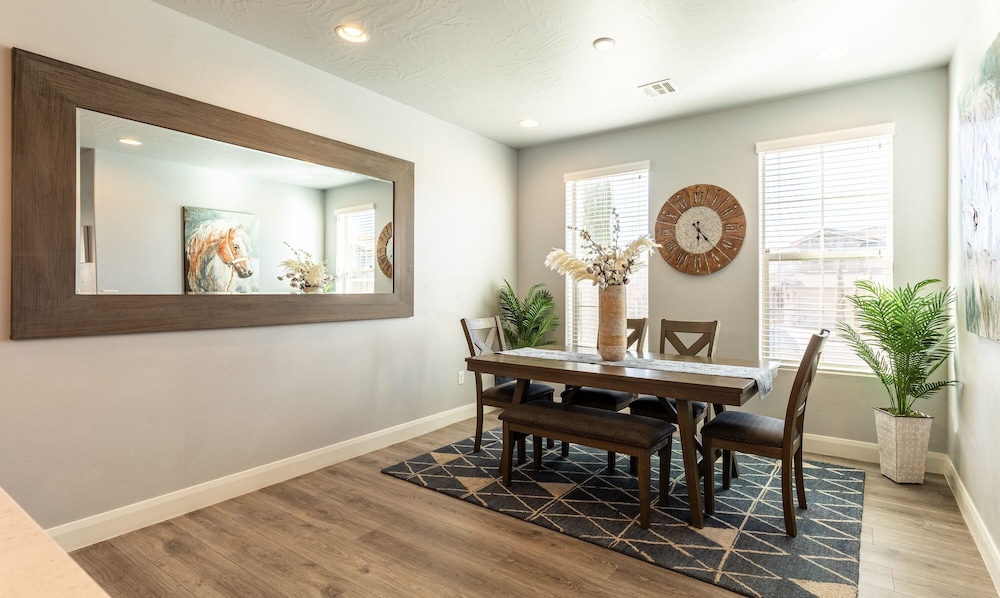 Sun Villa 3 Bedroom Townhouse