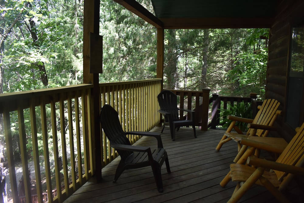 Bear Creek Lodge Cabin Resort