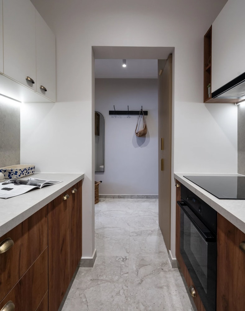 Views of all the Palaces 2BR Stunner