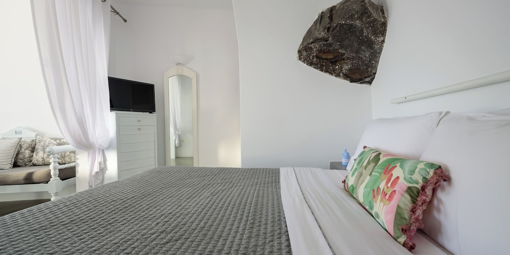 Thirea Suites & Studios - Adults Only photo 2