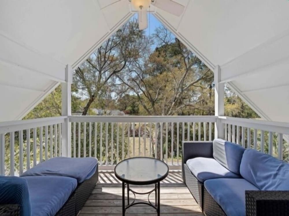 Bikinis / Martinis - The Perfect Spot For Fun Days In The Sun And Salt Air - Be Sure To Check Out Our Beautiful Bike/walking Path 3 Bedroom Townhouse by Re view 3
