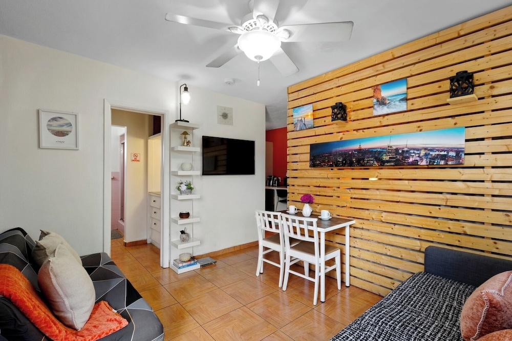 1BR Studio w/ Parking, Pet Friendly & BBQ Area