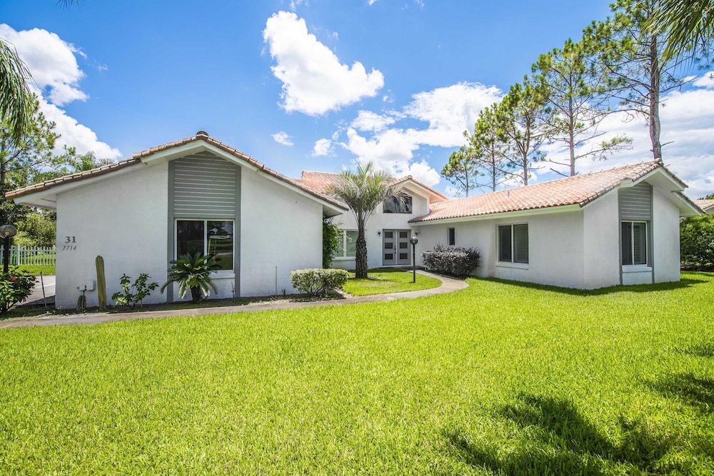 Orlando Vacations - Swiss 31 - Golf Course - Property Image 24