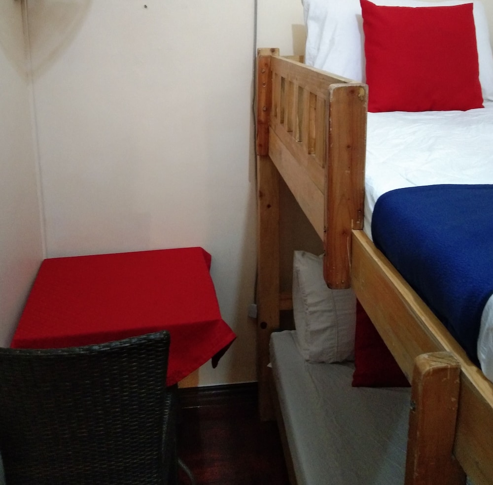 Despacito Rooms near Airport