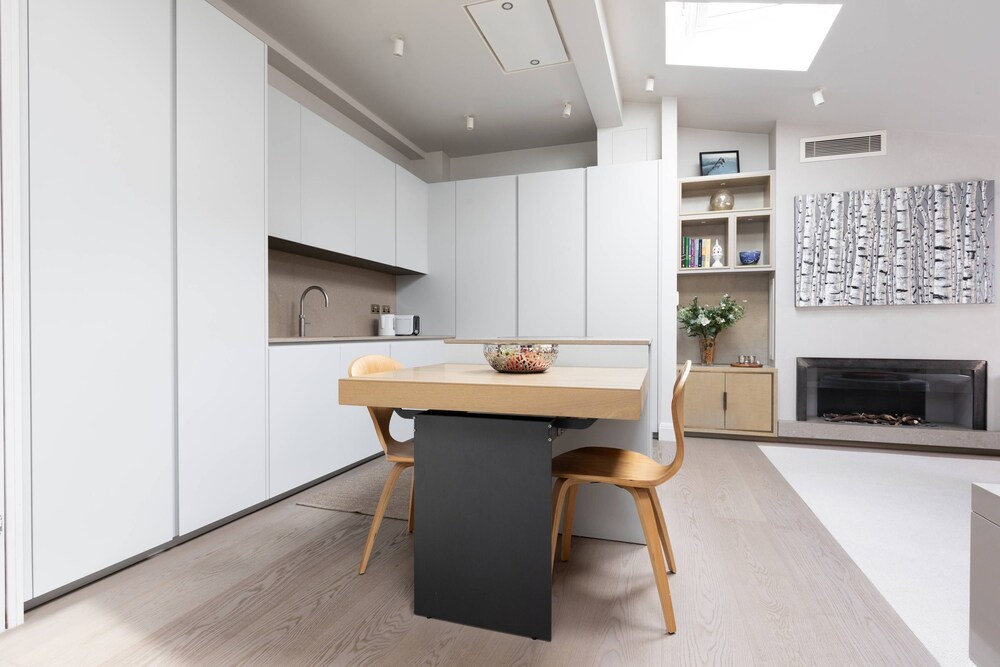 Cornwall Gardens Xxiii by Onefinestay