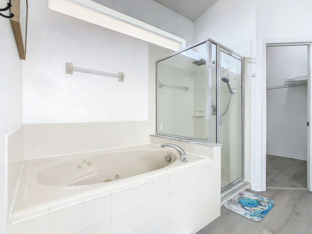Siesta Pool Vacation Villa