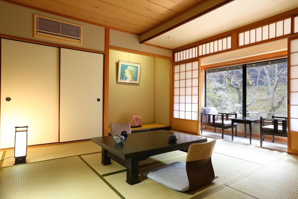 Arima Onsen Motoyu Kosenkaku