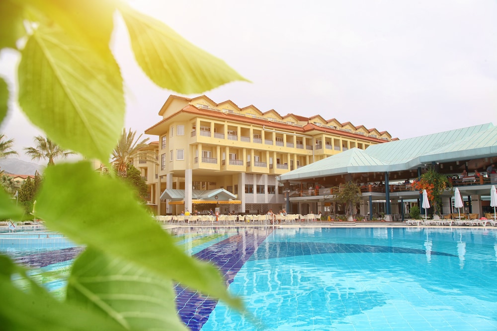 Le Jardin Resort Holiday Village