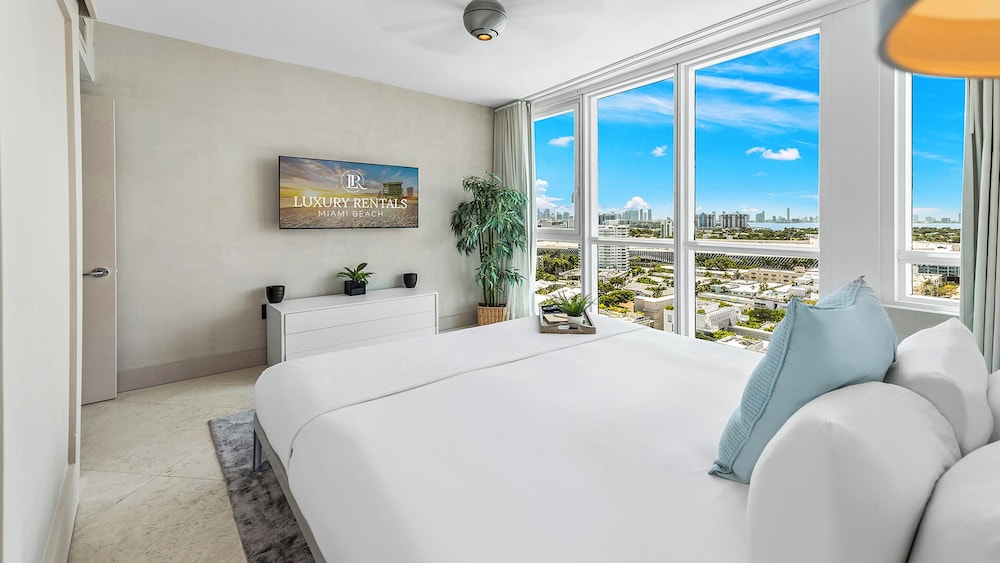Luxury Vacation Rentals at The Setai by LRMB