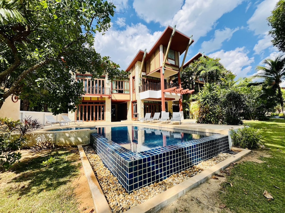 Amatapura Beach Villa 15