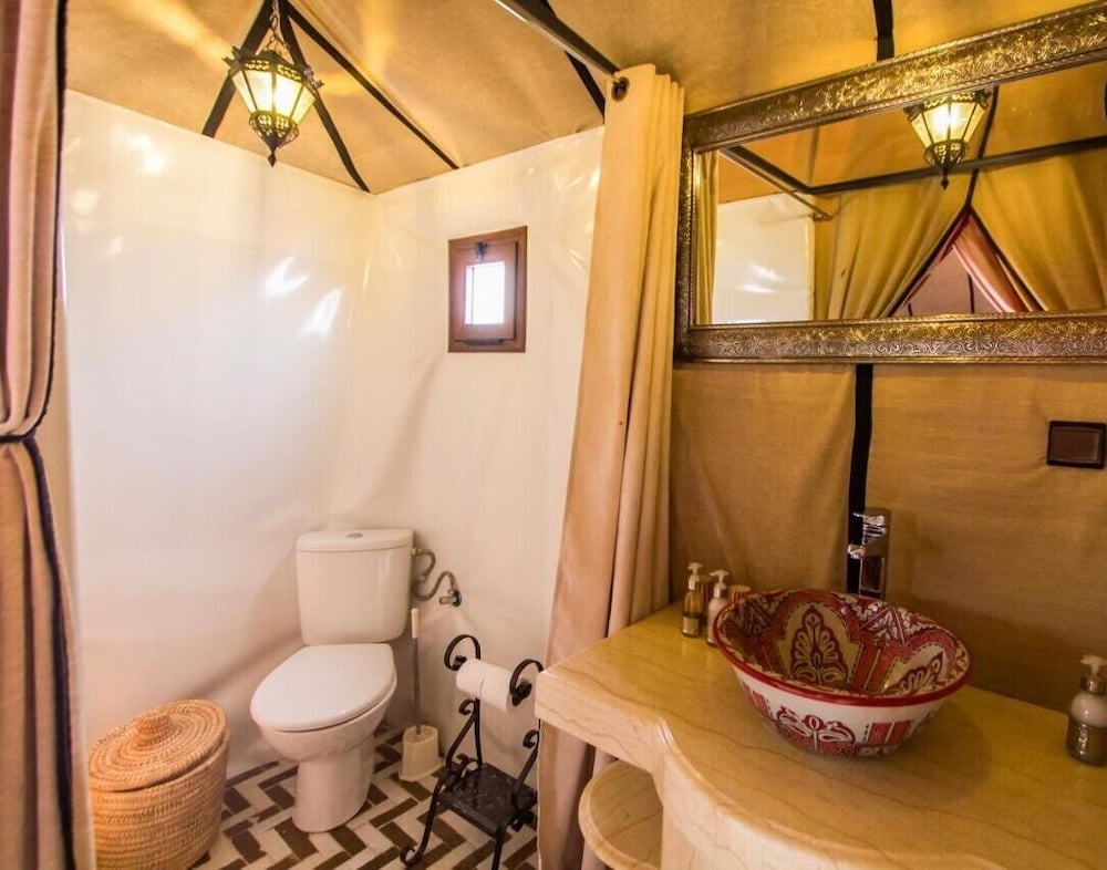 Sahara dunes Luxury Camp