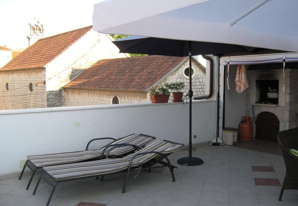 Vitris - 50 m From sea - Sa7-attic view 4