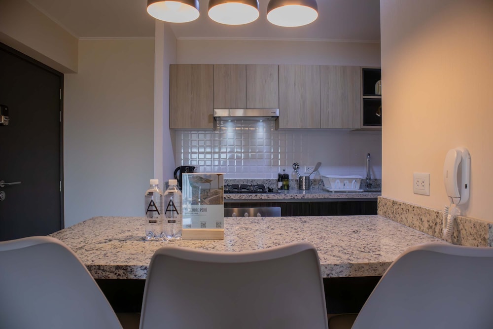 w Awesome 2BR Apartment in Miraflores