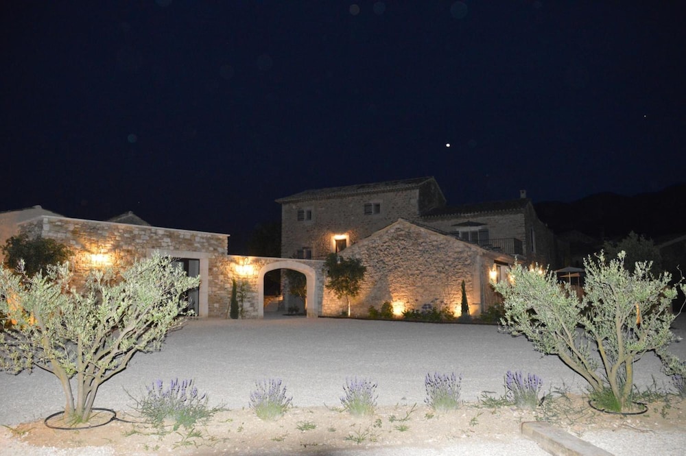 Le Clos D'Olea. Chambres d'hotes