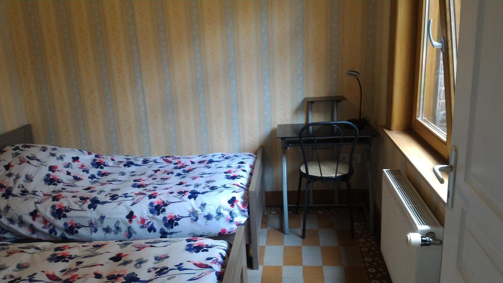 Photo 33