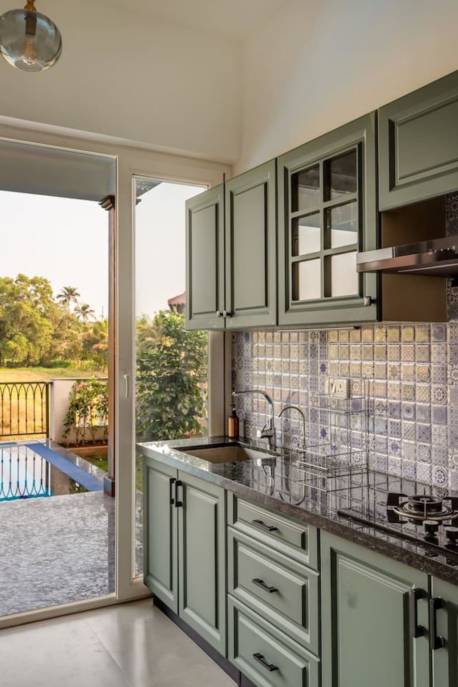 Villa Verona by Hireavilla 6BR With Pool in Parra