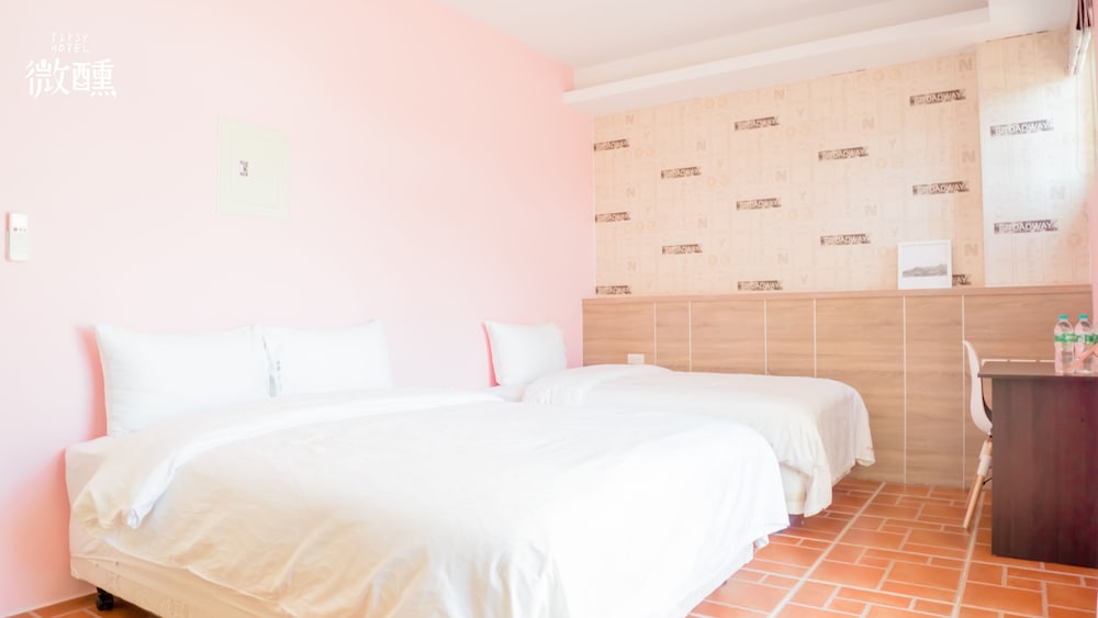 TipsyHotel