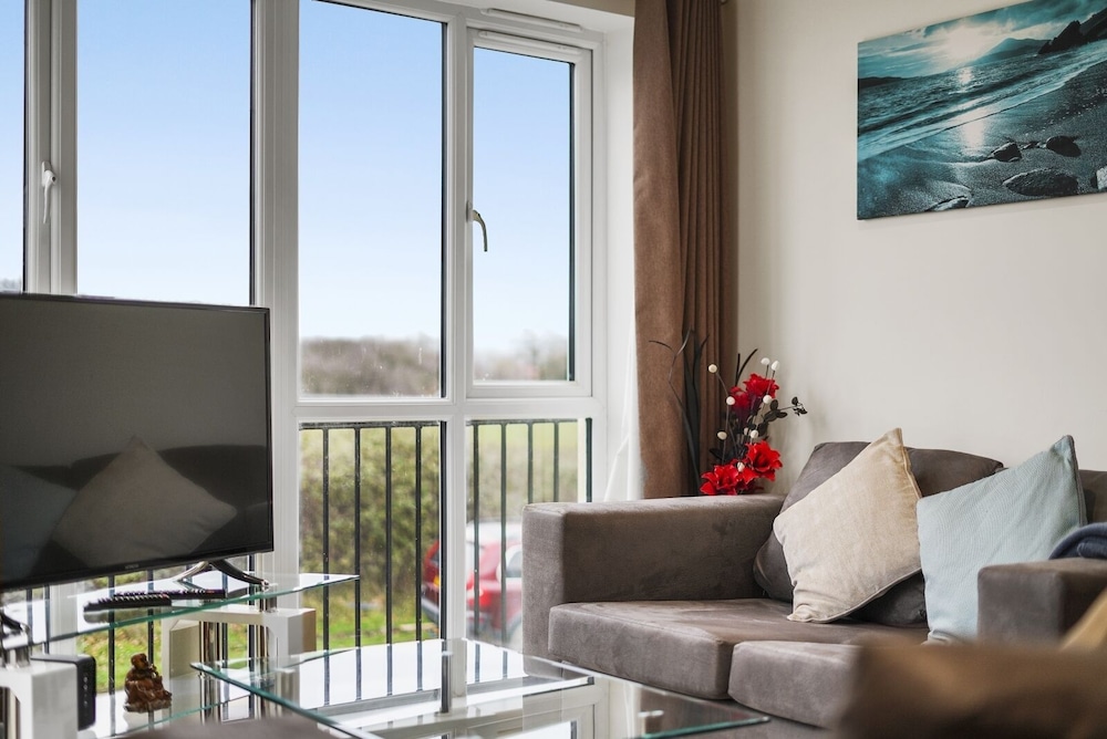 Heathrow Living Serviced Apartments by Ferndale