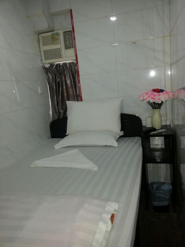 Cebu Hostel