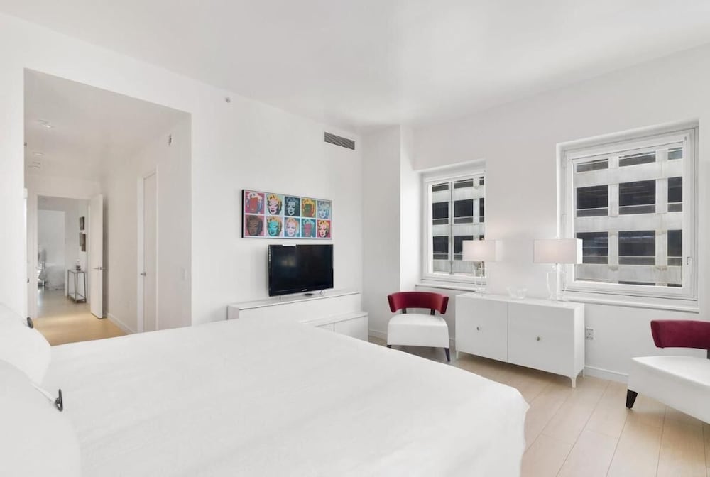 4 Bedroom Luxury Apartment - Grand Opening Promotion - 2
