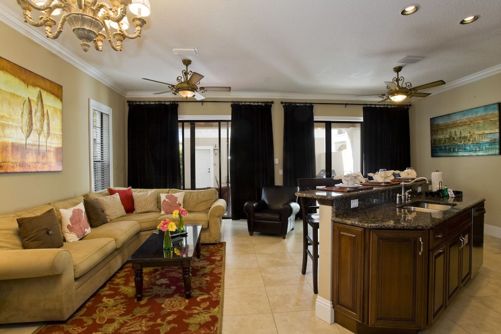 Reunion Resort and Spa 7822 - Image 2