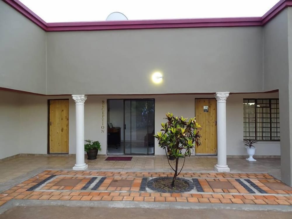 Goora-Motho Guest House view 2