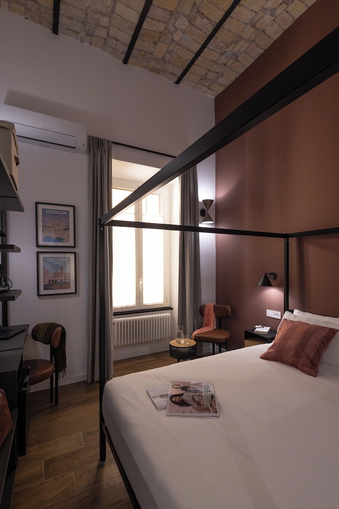 Style & Stone Guest House