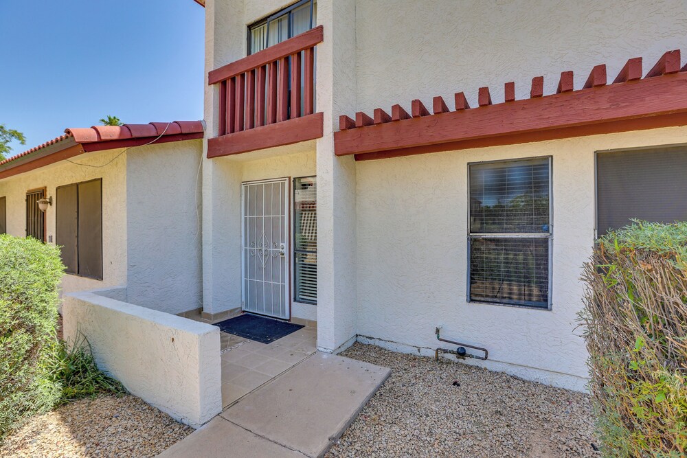 Pet-friendly Phoenix Townhome w/ Pool Access! view 5