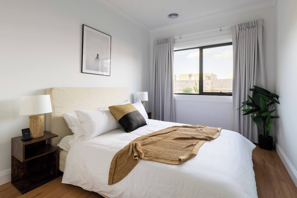 1 Beach House - Award-winning Luxury Smart Home