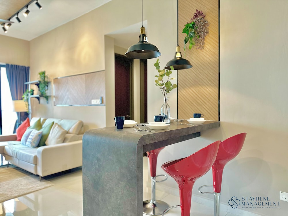 Country Garden Danga Bay Sea View Homestay by Stayrene