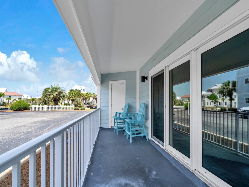 Beachside Villas 214