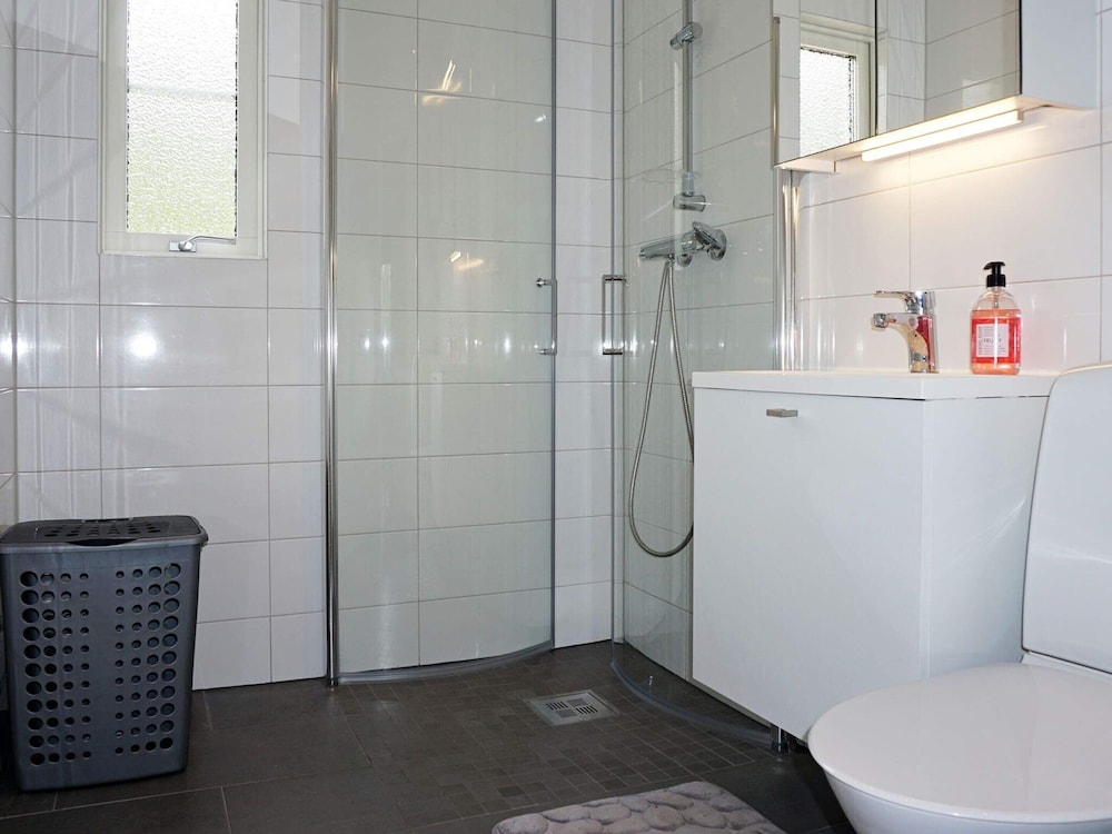 6 Person Holiday Home in Lottorp view 4